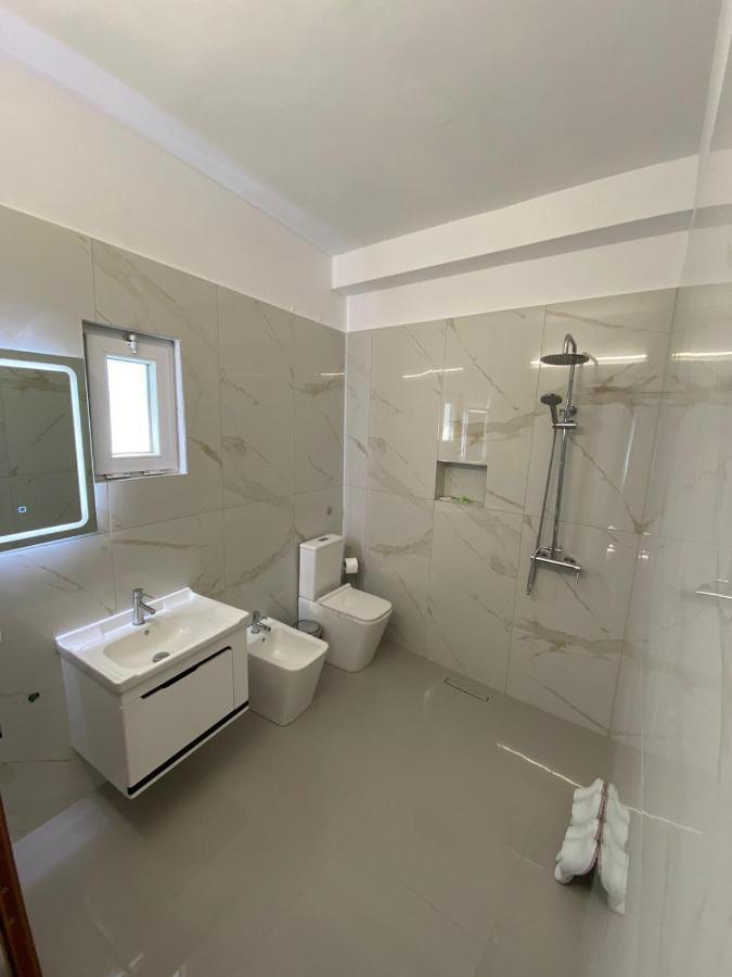 Hotel Kaloshi Mezez Экстерьер фото