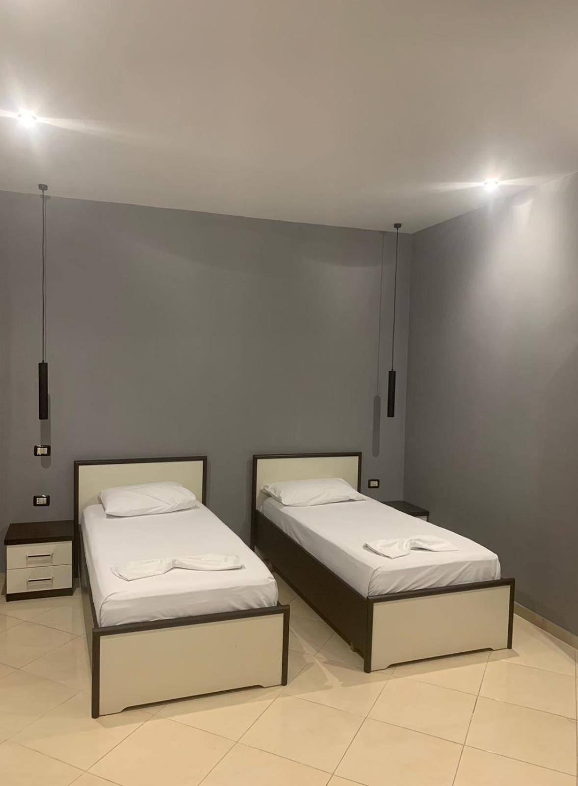 Hotel Kaloshi Mezez Экстерьер фото