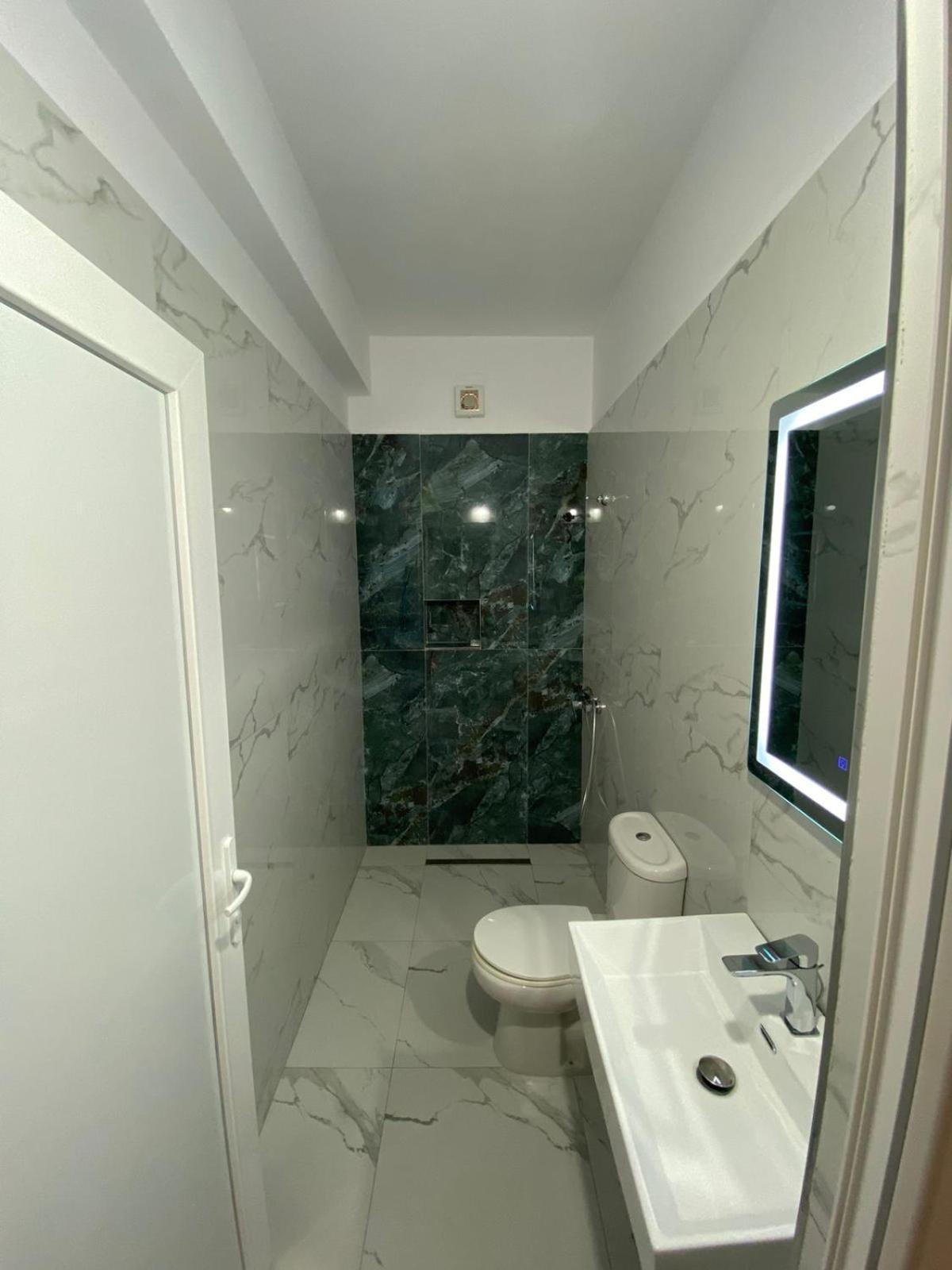 Hotel Kaloshi Mezez Экстерьер фото