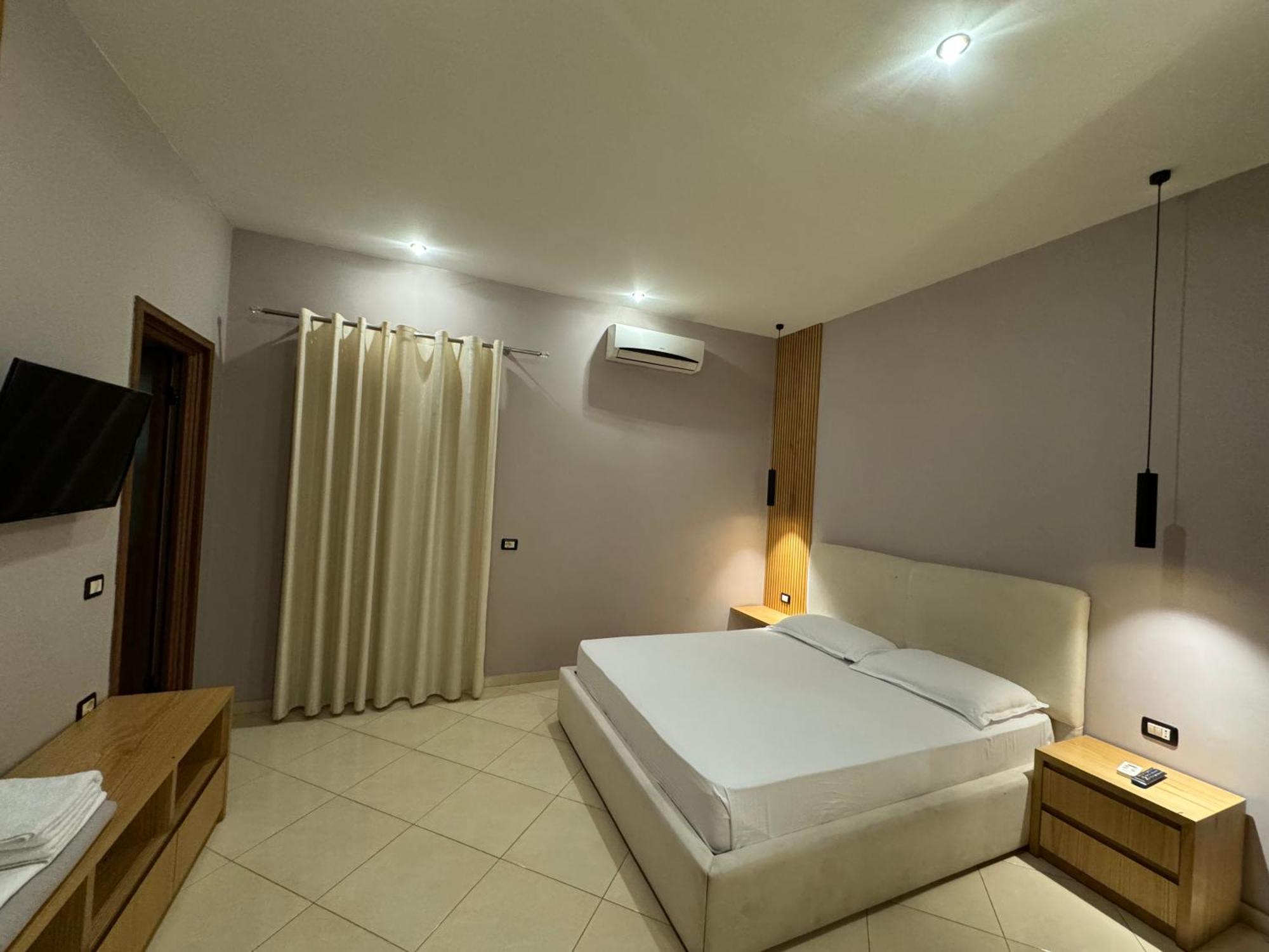 Hotel Kaloshi Mezez Экстерьер фото