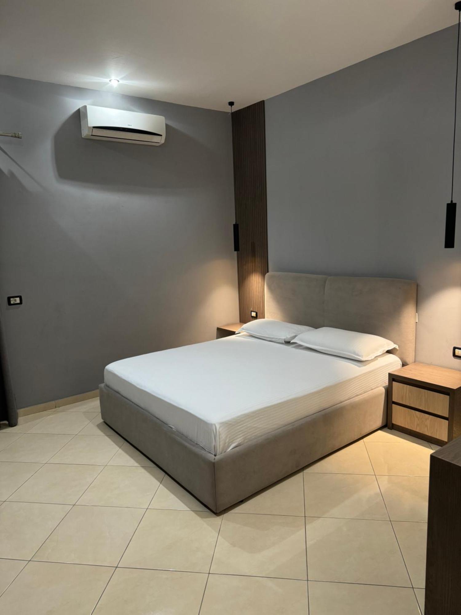 Hotel Kaloshi Mezez Экстерьер фото