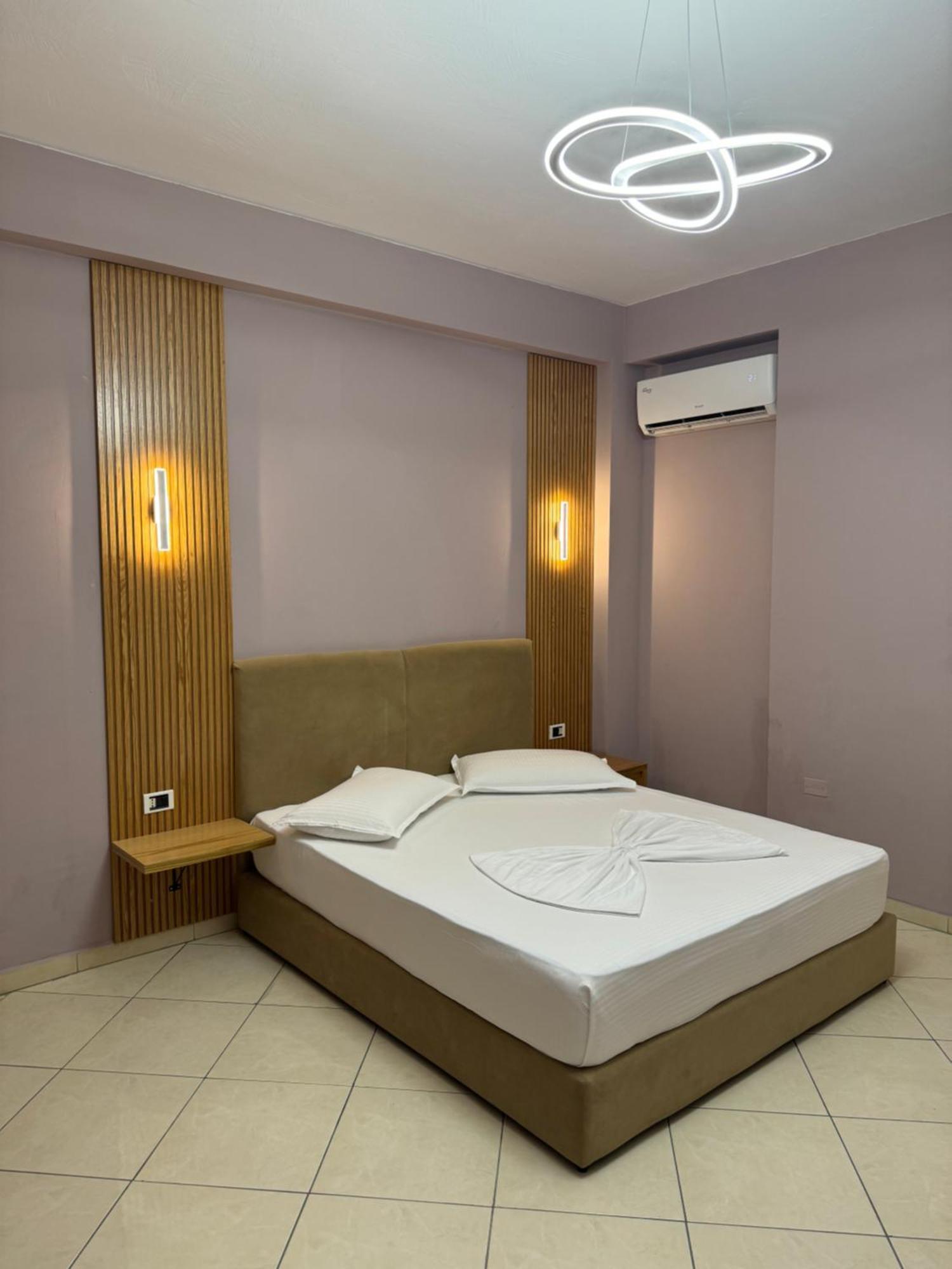 Hotel Kaloshi Mezez Экстерьер фото