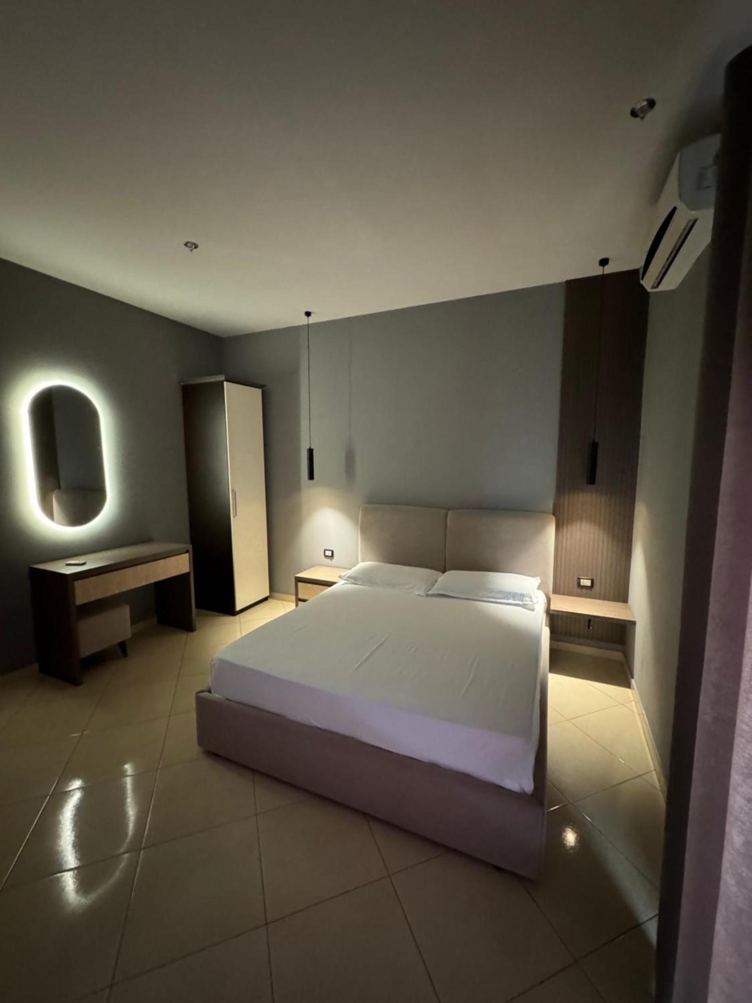 Hotel Kaloshi Mezez Экстерьер фото
