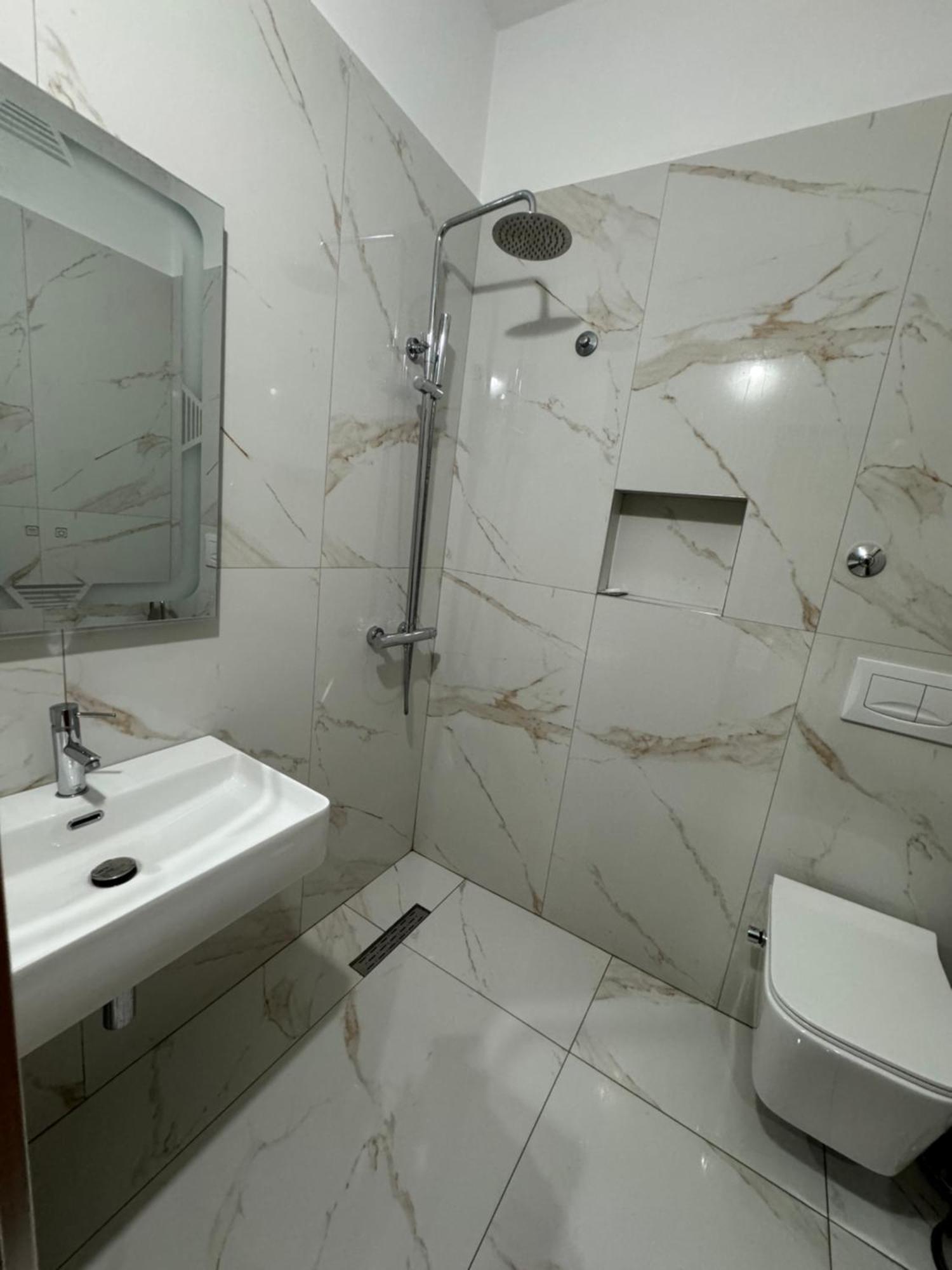 Hotel Kaloshi Mezez Экстерьер фото