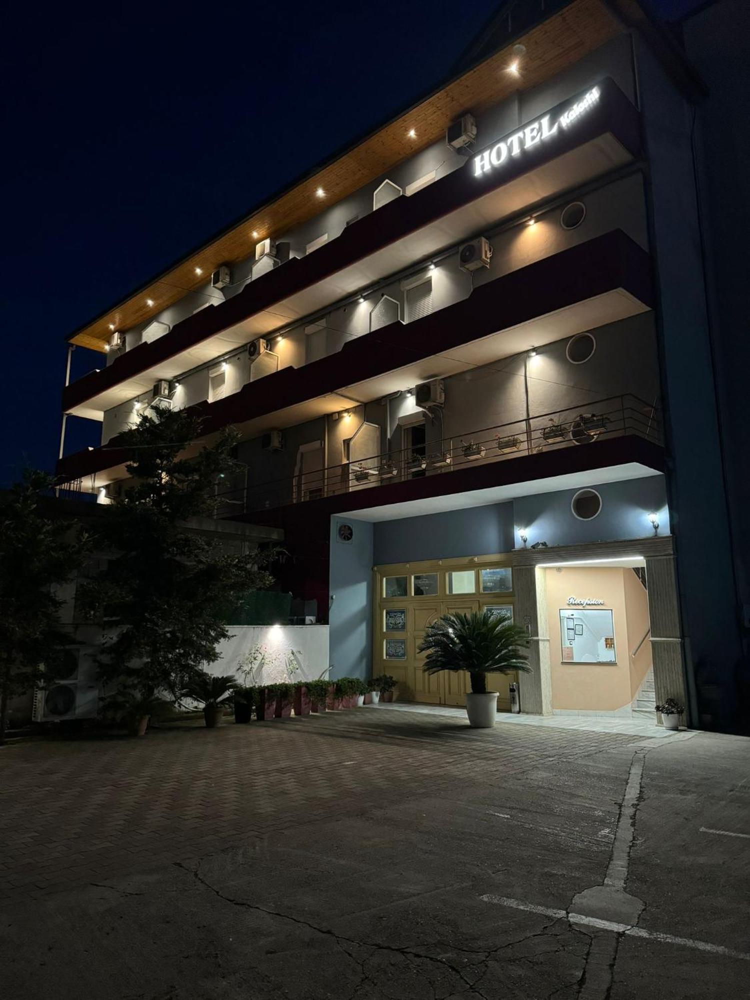 Hotel Kaloshi Mezez Экстерьер фото